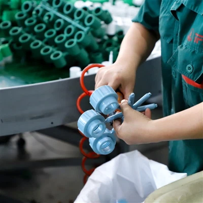 Acquista i raccordi per tubi HDPE IFAN